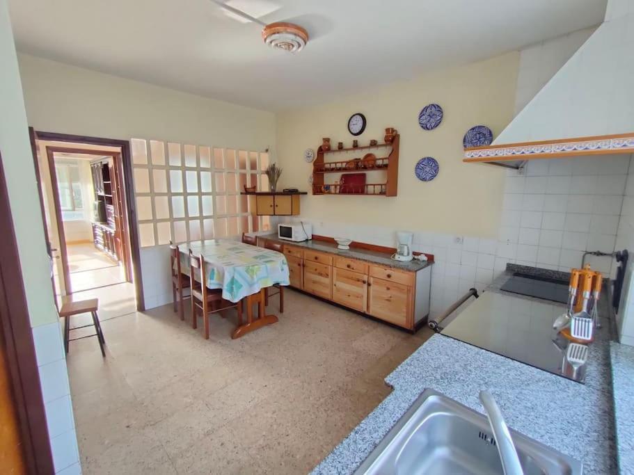 Outes Centro Apartment Сиера де Оутес Екстериор снимка